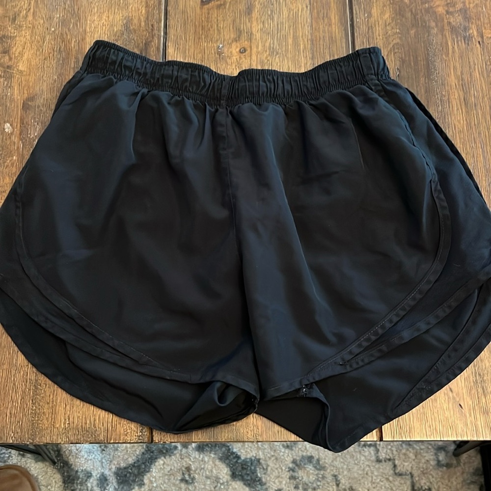 Nike Women's Tempo All Black Dri Fit Shorts Size S